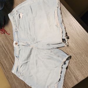 Light blue mid-rise boyfriend Bermuda . Flex magic waistband. Lane Bryant